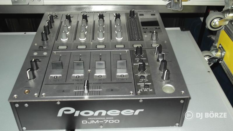 PIONEER DJM 700-S mixer ELADÓ !!