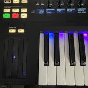 Native Instruments Komplete Kontrol S25