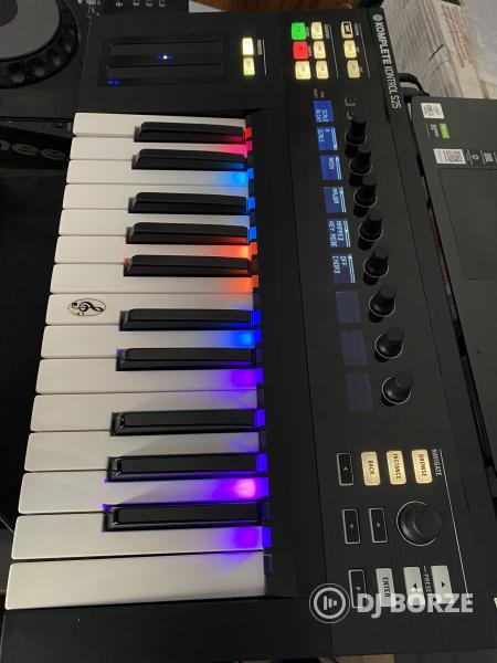 Native Instruments Komplete Kontrol S25