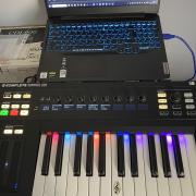 Native Instruments Komplete Kontrol S25