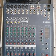 Yamaha MG124c 12ch analóg keverő + rack