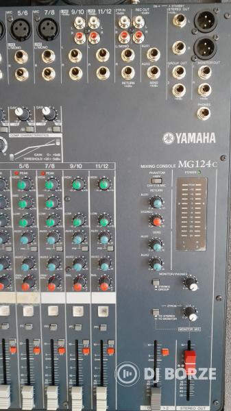 Yamaha MG124c 12ch analóg keverő + rack