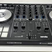 Reloop Mixon 4 - a minden platformon használható controller