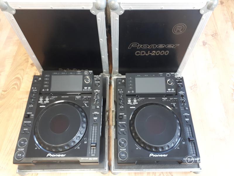 Pioneer CDJ-2000