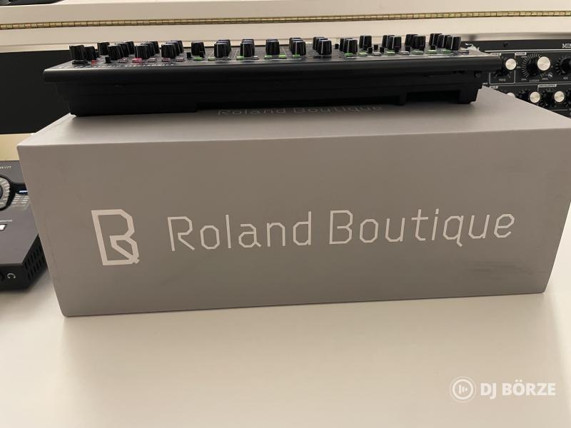 Roland SE-02