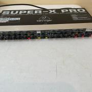 KERESEK!!!! Behringer cx3400 crossovert