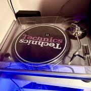 Technics sl 1200mk2 kiválló állapotban tetővel !