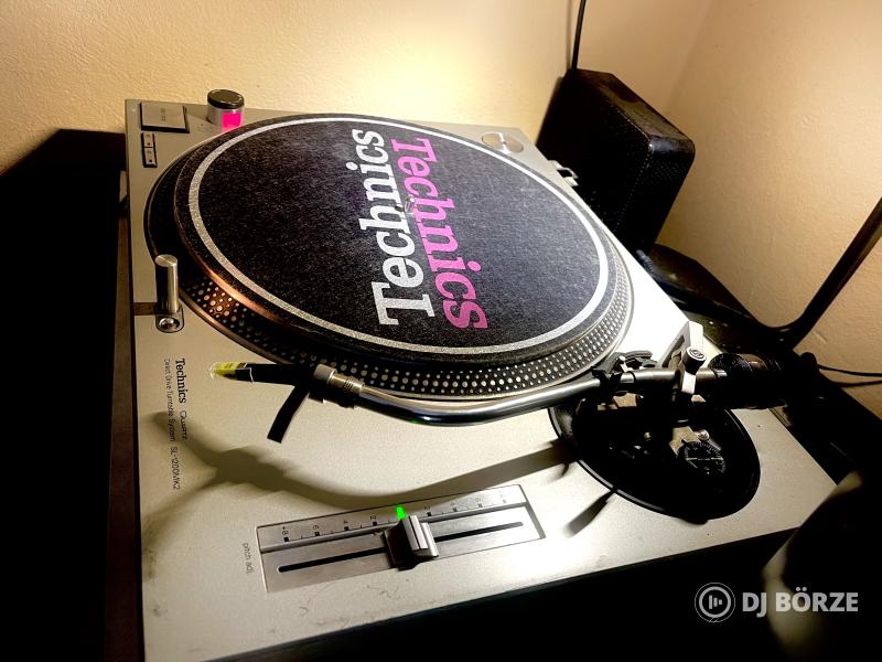 Technics sl 1200mk2 kiválló állapotban tetővel !