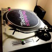 Technics sl 1200mk2 kiválló állapotban tetővel !