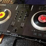 Numark NS7 (Serato)