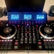 Numark NS7 III + ProX laptoptartós rack