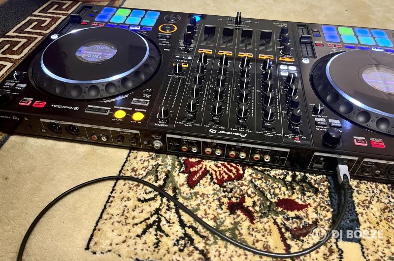 Pioneer DDJ 1000 kontroller