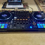 Pioneer DDJ 1000 kontroller