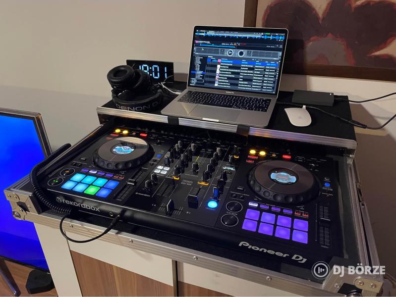 PIONEER DDJ800 + Rack