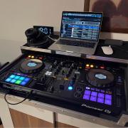 PIONEER DDJ800 + Rack