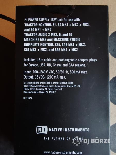 Native Instruments Traktor Kontrol S2 Mk3