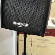 Behringer ultratone k450fx