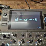 DENON DJ - SC Live 4 controller