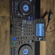 DENON DJ - SC Live 4 controller