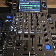 DENON DJ - SC Live 4 controller