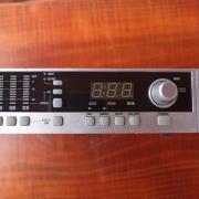 Alesis deq 830