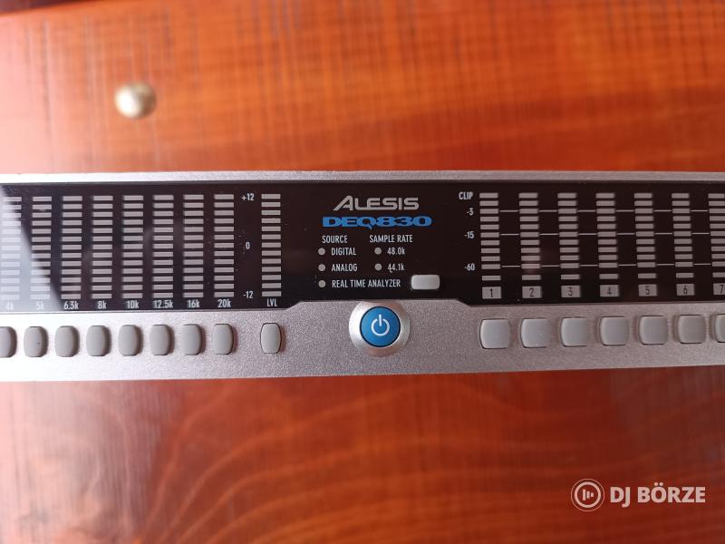 Alesis deq 830