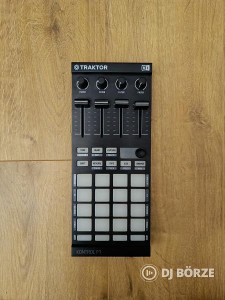 Traktor Kontrol F1 + Reloop táska