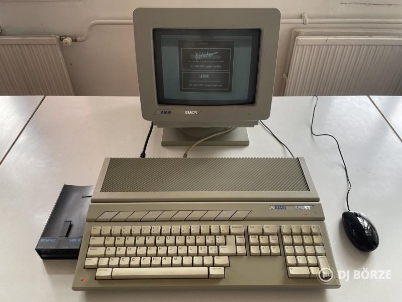 Atari 1040 STF Steinberg MIDEX+ és Emagic LOG 3 MIDI interfészekkel