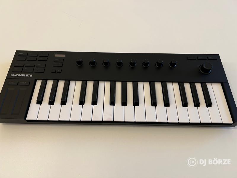 Native Instruments Komplete kontrol M32 midi kontroller