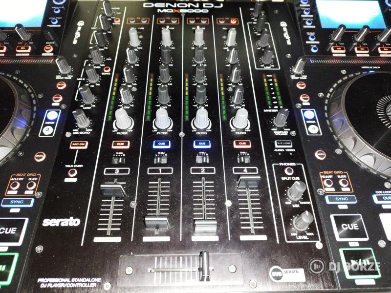 Denon MCX8000 DJ kontroller