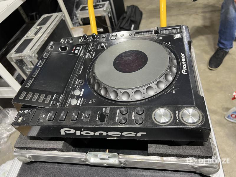 PIONEER CDJ-2000 NEXUS