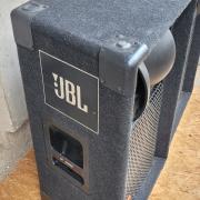 JBL SR4722A hangsugárzó pár