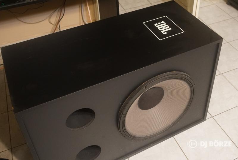 JBL Professional 4645B mélynyomó