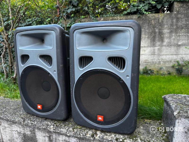 JBL Eon Power 15 aktív hangfalak