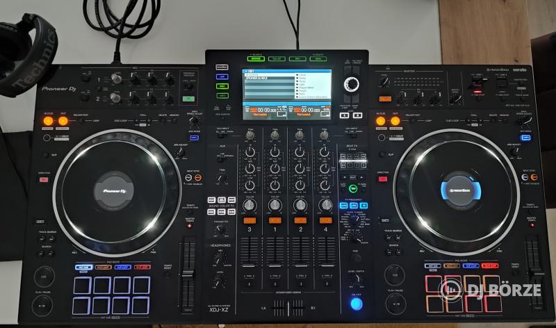 Pioneer XDJ-XZ + Magma Rack + Decksaver