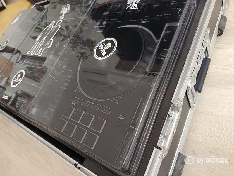 Pioneer XDJ-XZ + Magma Rack + Decksaver