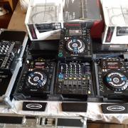 PIONEER CDJ 2000NXS, 2000,900,800MK2,400,400L. DJM 900NXS, 800,750,400, XDJ-R1, MACKIE d.2