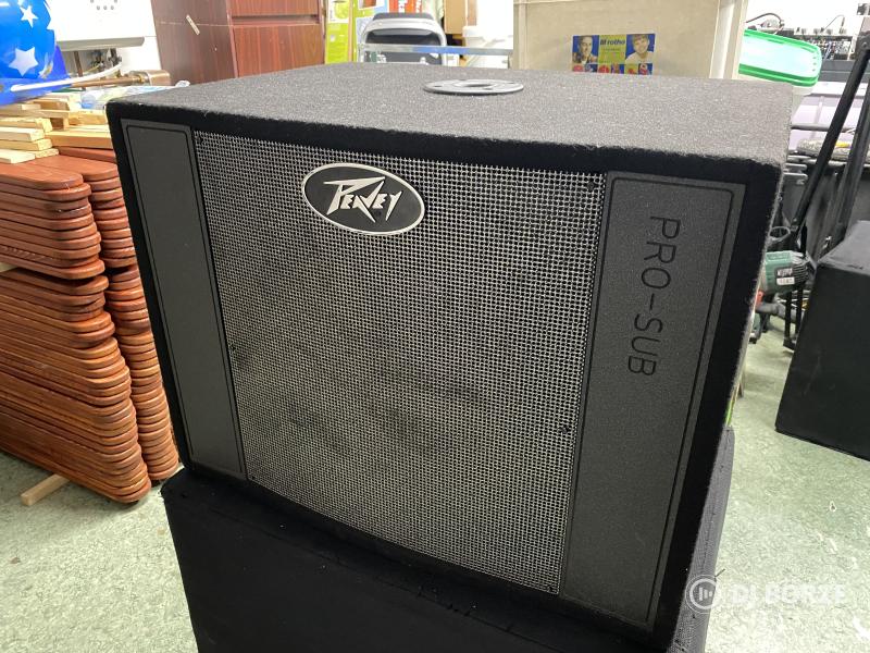 Peavey Pro-SUB15 mélyláda pár, 300W RMS, Veiger puhatokkal