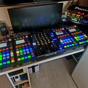 Native Instruments Traktor Kontrol D2