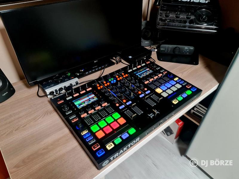 Native Instruments Traktor Kontrol S8