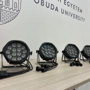 Új VÍZMENTES IP65-ös LED PAR RGBW