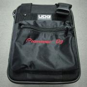 UDG Ultimate CD Player/Mixer Bag Small Black U9120BL