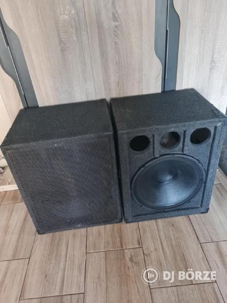 Behringer 50cm mélyádák 800w/db