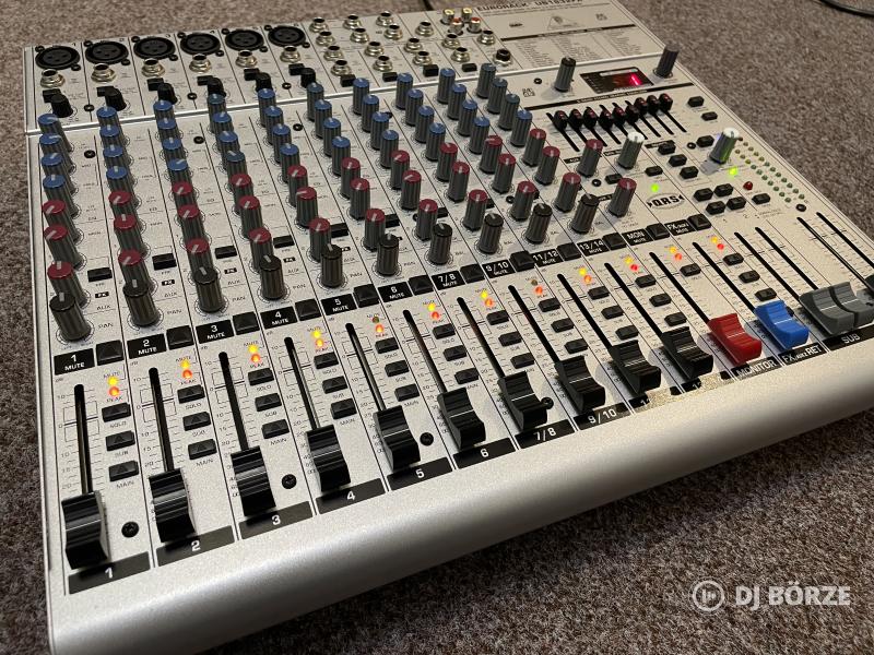 Keverő Behringer ub1832 fx-pro