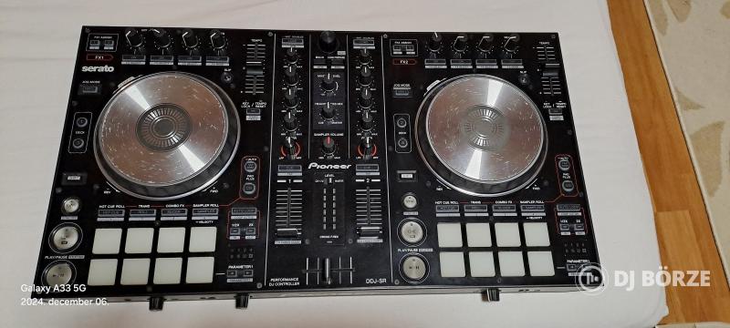 Pioneer DDJ-SR kontroller