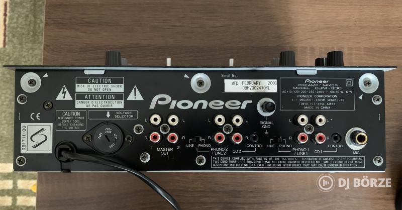 Pioneer DJM-300 2 csatornás DJ keverő