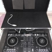 Pioneer DDJ-400 Magma rackben