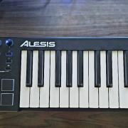 Alesis V25 MIDI Controller