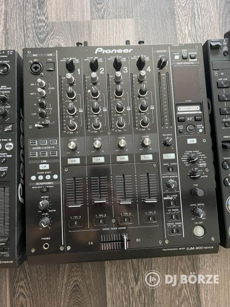 Pioneer DJM 900 Nexus Keverőpult