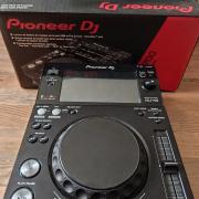 Pioneer XDJ-700